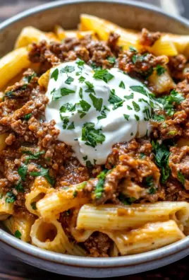 Türkische Pasta mit Hackfleisch und Joghurt-Sauce 30 Türkische Pasta mit Hackfleisch und Joghurt-Sauce