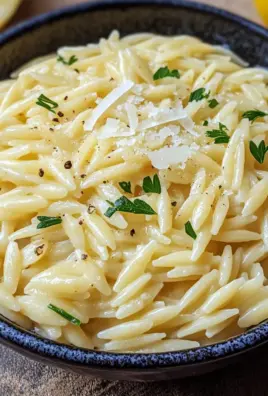 Cremige Orzo-Nudeln mit Knoblauch und Parmesan