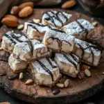 Nougat-Spitzbuben - M&uuml;rbe Pl&auml;tzchen mit Nougat